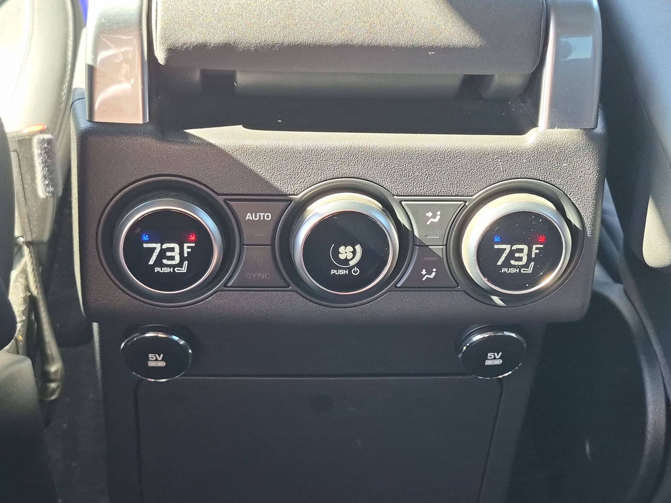 Used 2019 Land Rover Discovery HSE AWD/4WD image 31