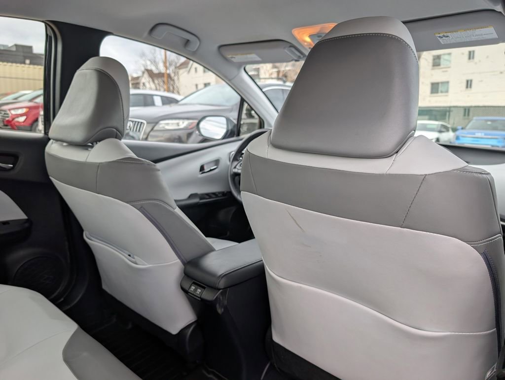 Used 2021 Toyota Prius Prime XLE w/ Carpet Mat Package (TMS) image 15