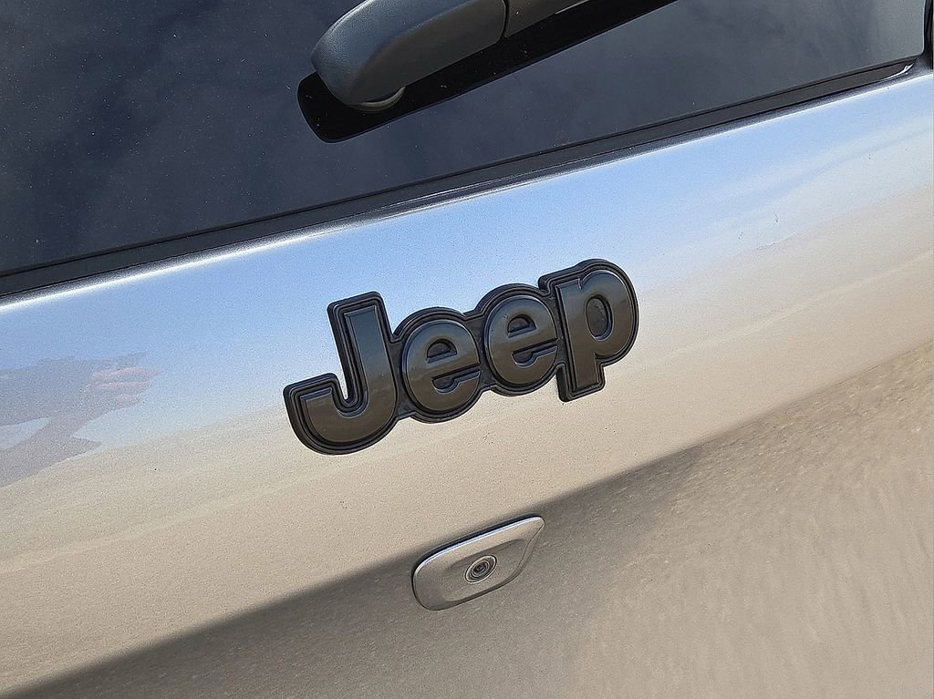 Used 2016 Jeep Cherokee High Altitude image 12