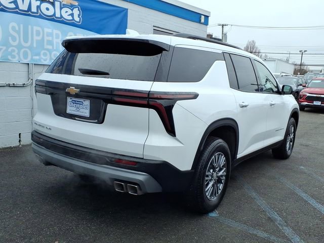 Used 2026 Chevrolet Traverse LT image 6