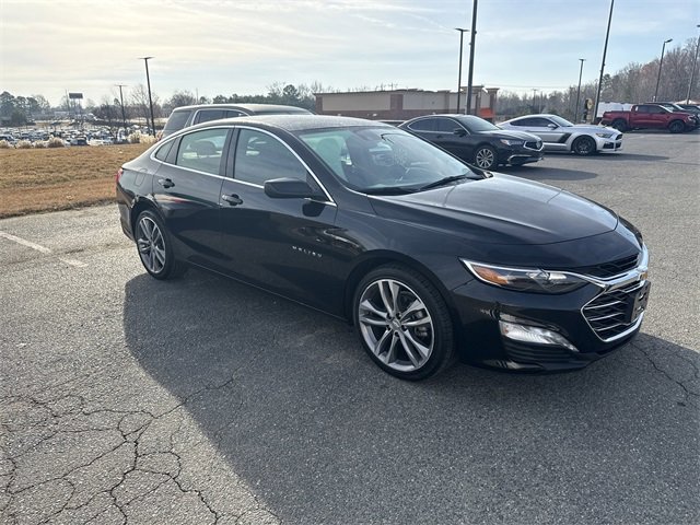 Used 2023 Chevrolet Malibu LT image 3