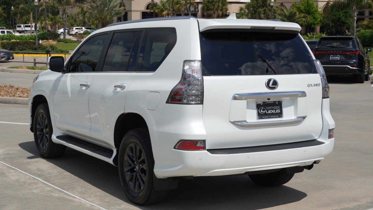 Used 2020 Lexus GX 460 Premium w/ Premium Package image 8