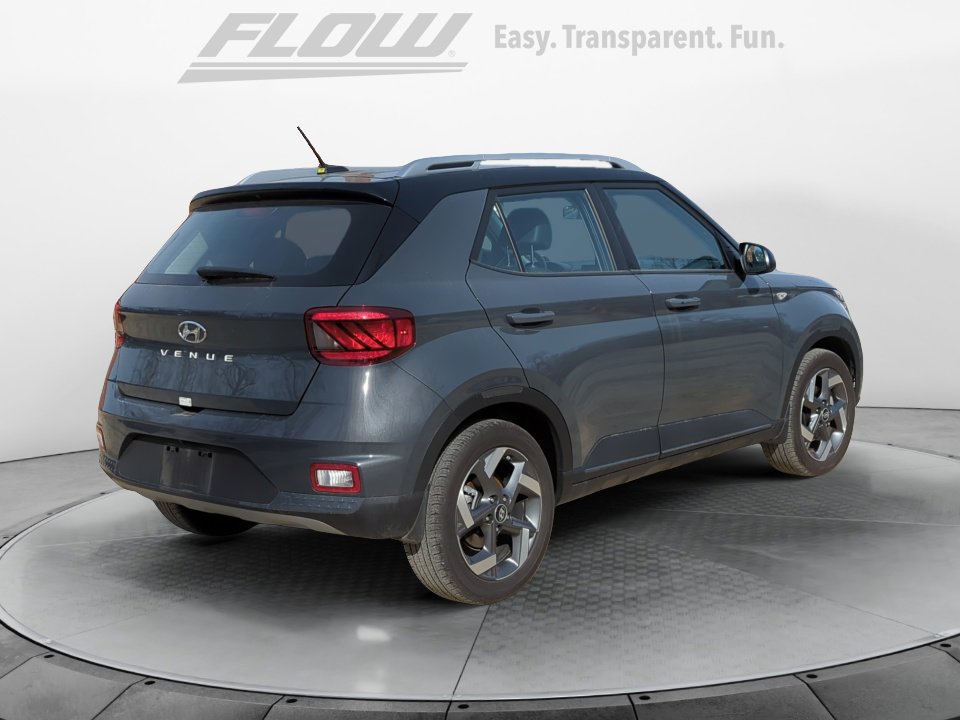 Certified 2025 Hyundai Venue Limited image 9