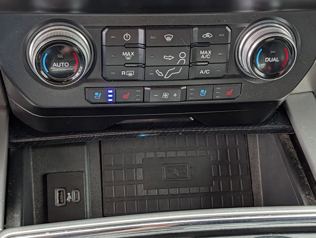 Used 2021 Ford F450 Platinum w/ FX4 Off-Road Package AWD/4WD image 15
