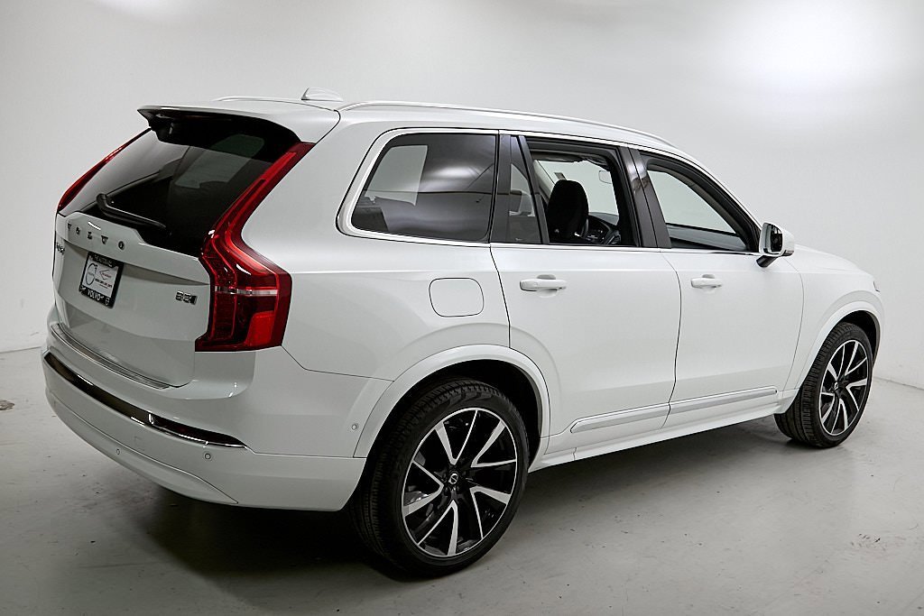 Certified 2023 Volvo XC90 B5 Plus w/ Protection Package Premier image 10