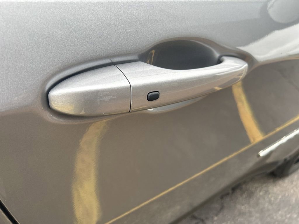 Used 2022 Jeep Compass Limited w/ Sun and Sound Group image 37