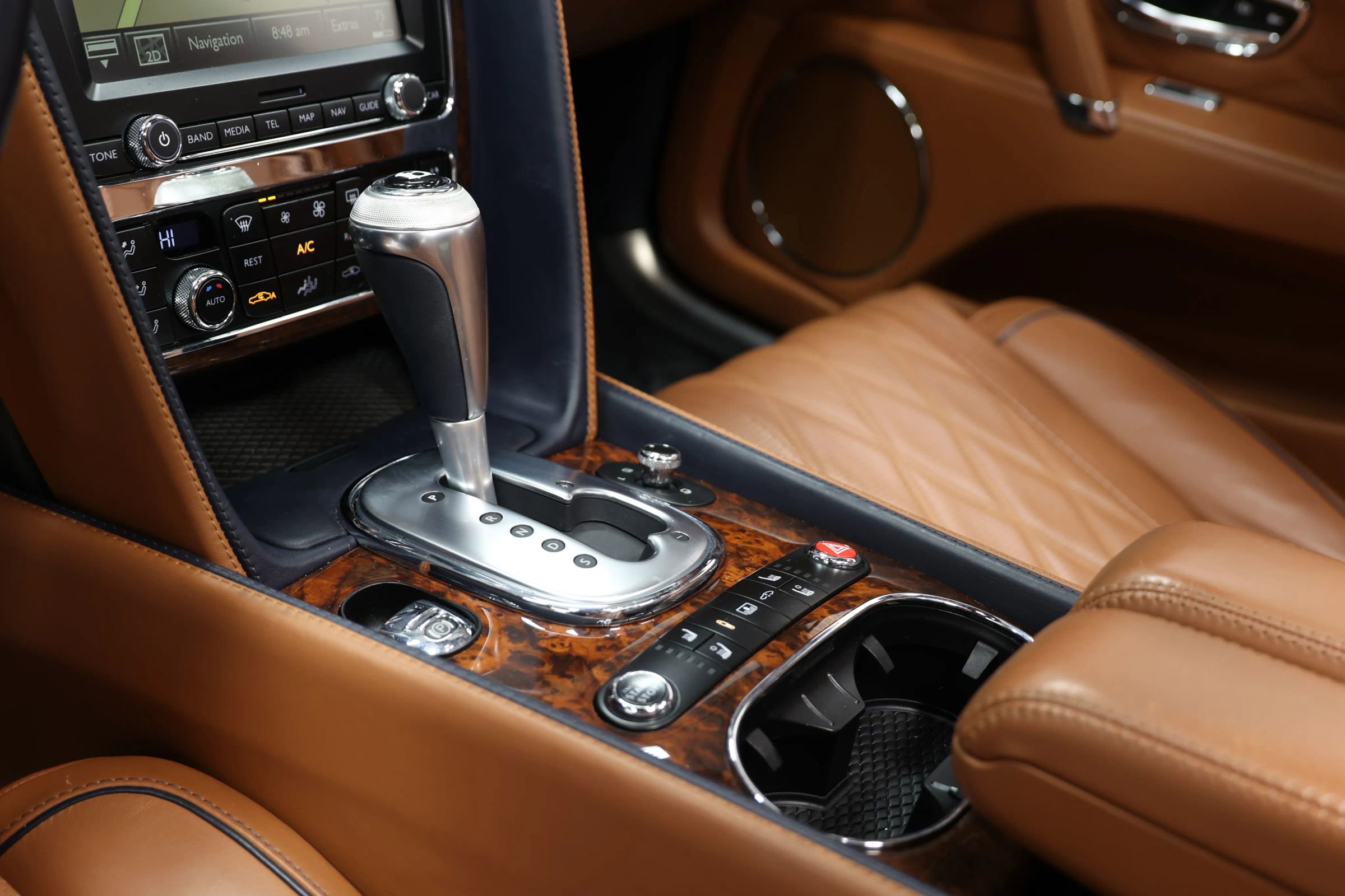 Used 2014 Bentley Flying Spur W12 image 33