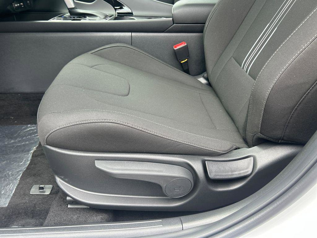 New 2026 Hyundai Elantra SEL Sport Premium image 15