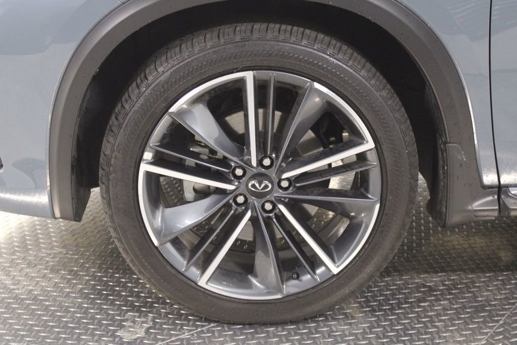 Certified 2025 INFINITI QX55 Luxe w/ Cargo Package image 15