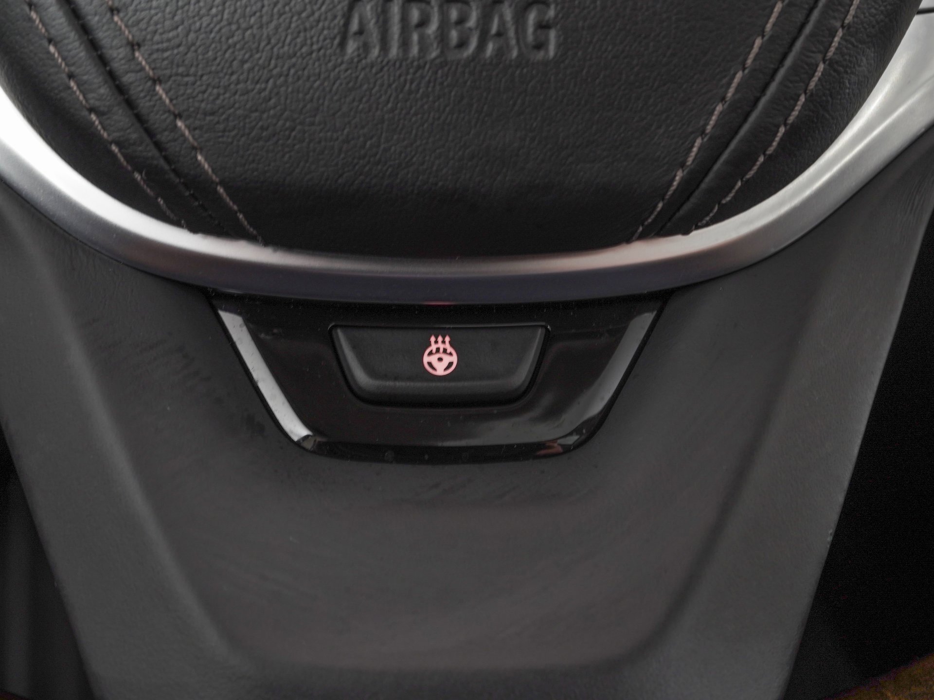 Used 2022 BMW 750i xDrive image 22