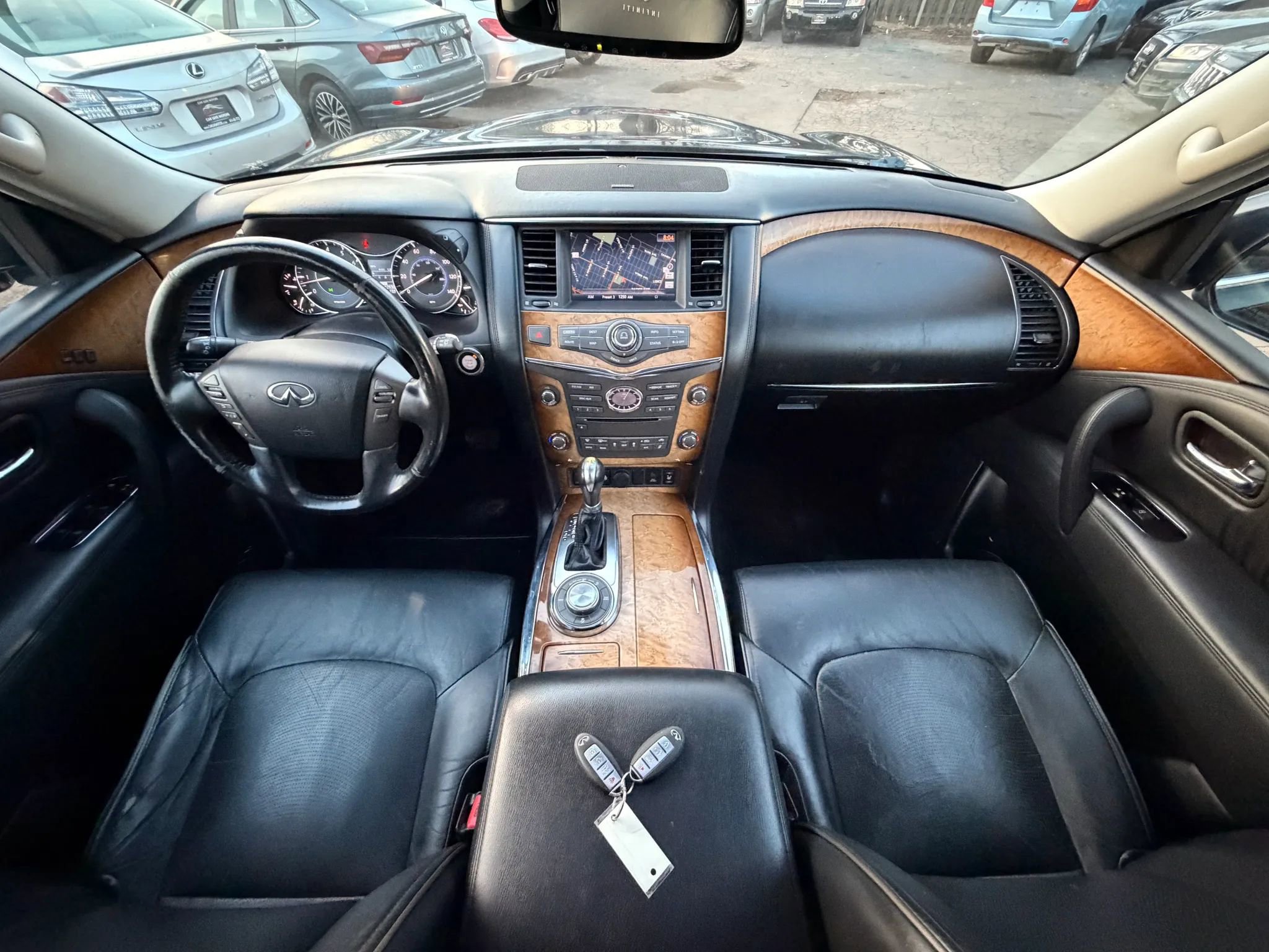 Used 2011 INFINITI QX56 4WD w/ Theater Pkg image 28