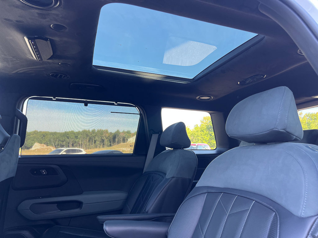 Used 2027 Kia Telluride SX Prestige X-Line w/ Towing Package AWD/4WD image 36