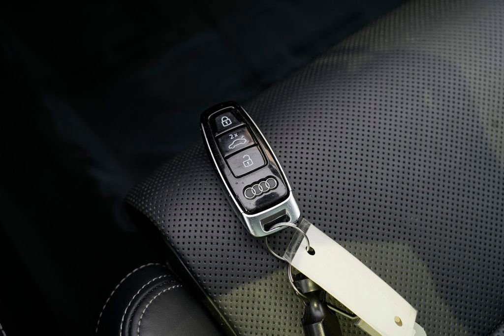 Used 2022 Audi SQ8 Prestige w/ Prestige Package image 68