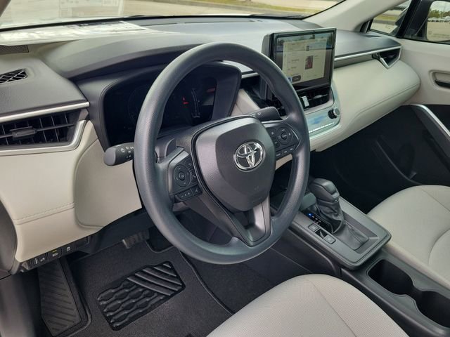 Used 2026 Toyota Corolla Cross L image 13
