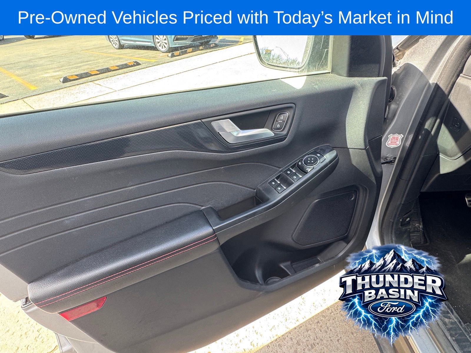 Used 2024 Ford Escape ST-Line image 13