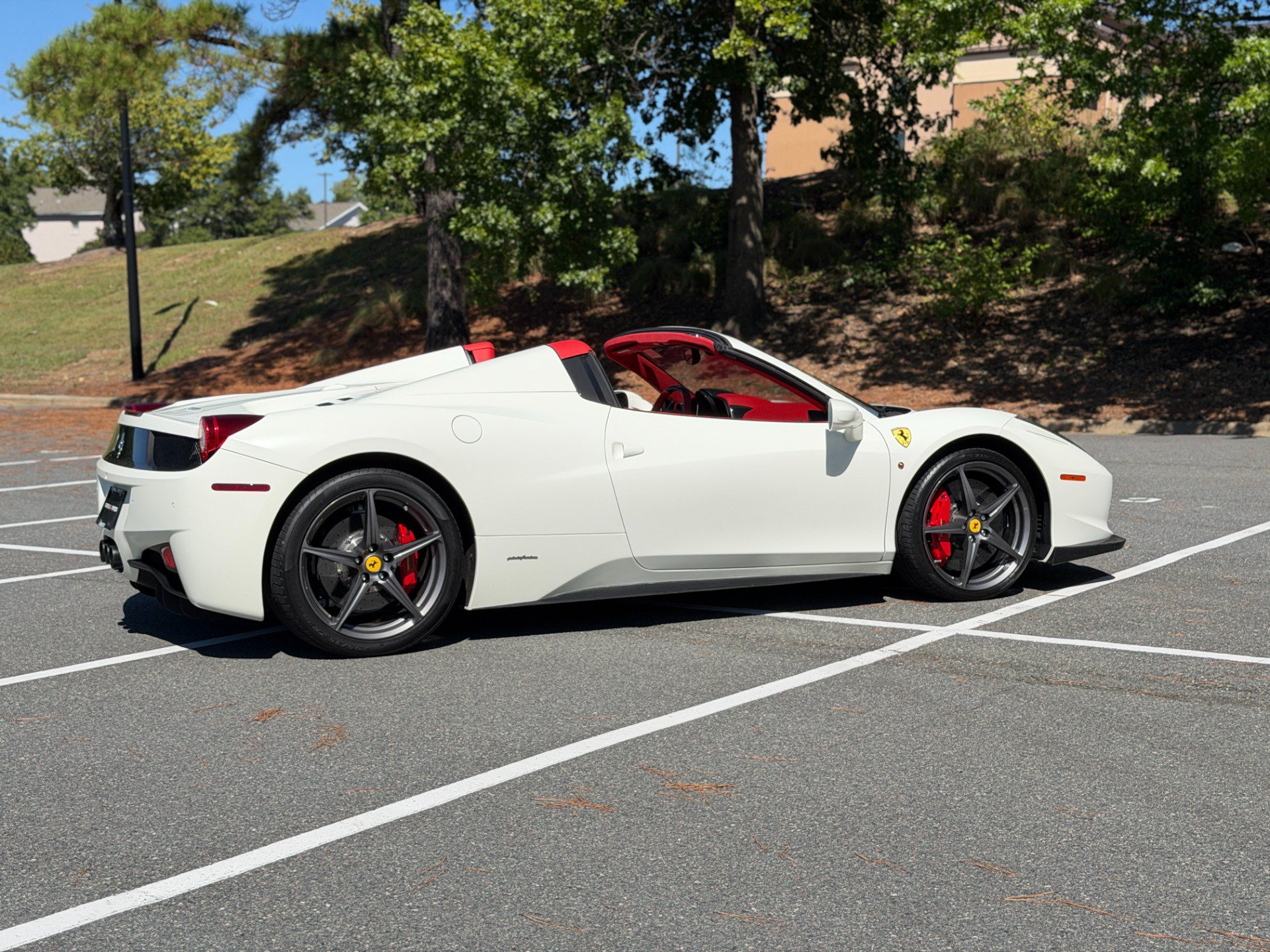 Used 2015 Ferrari 458 Spider RWD image 13