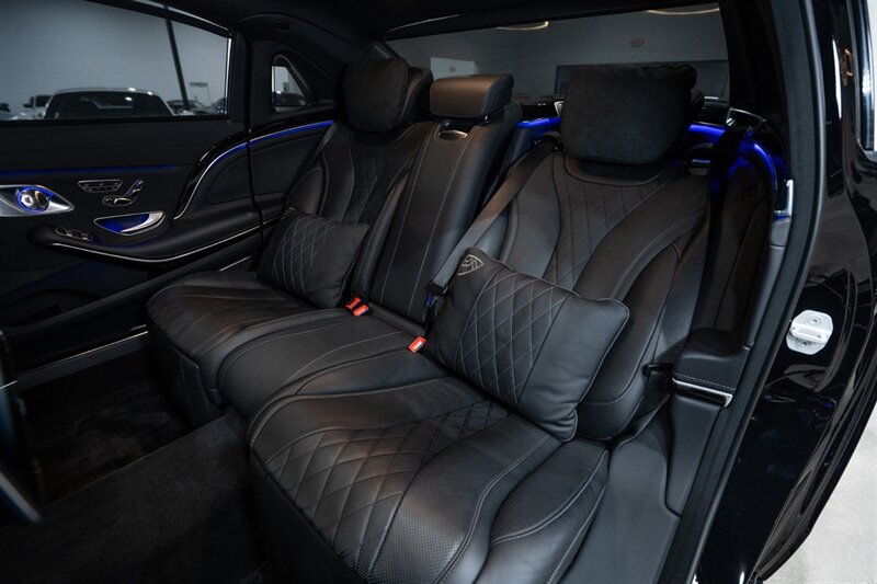 Used 2018 Mercedes-Benz Maybach S 560 4MATIC image 33