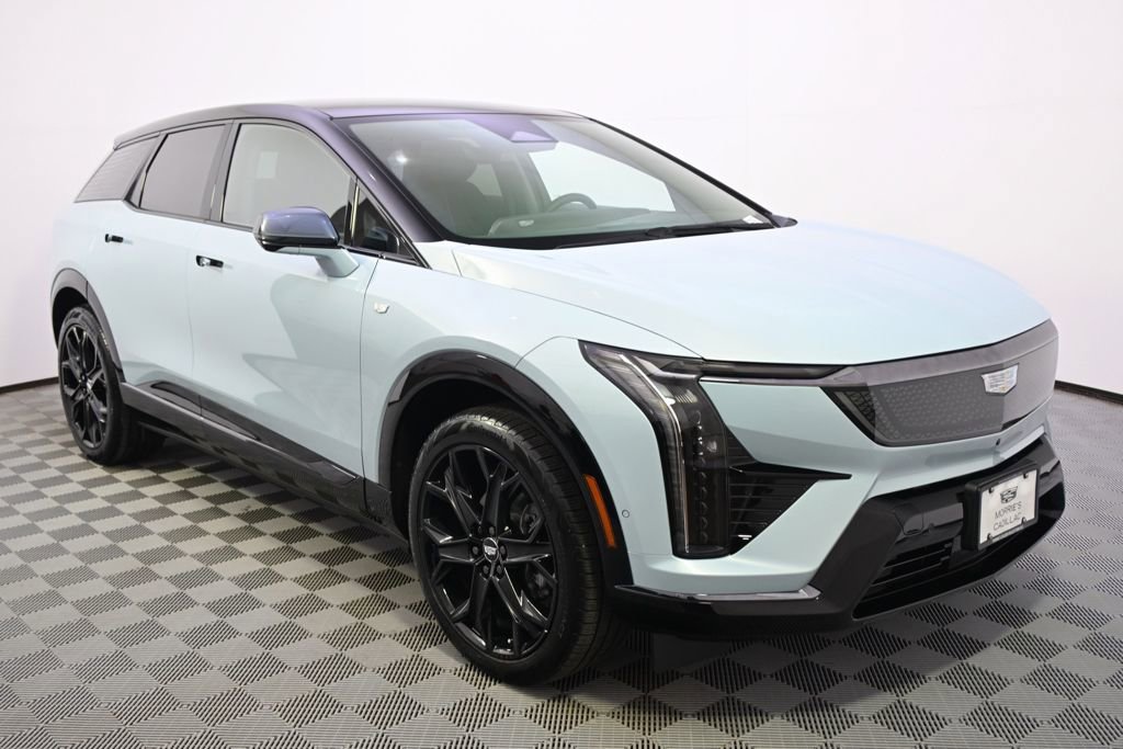 New 2025 Cadillac Optiq Sport 2 w/ LPO, ONYX Package AWD/4WD image 8