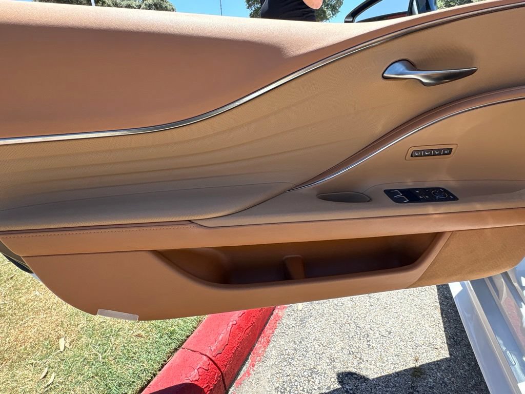 Used 2023 Lexus LC 500 Convertible RWD image 11