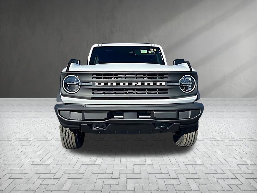New 2025 Ford Bronco 4-Door image 2