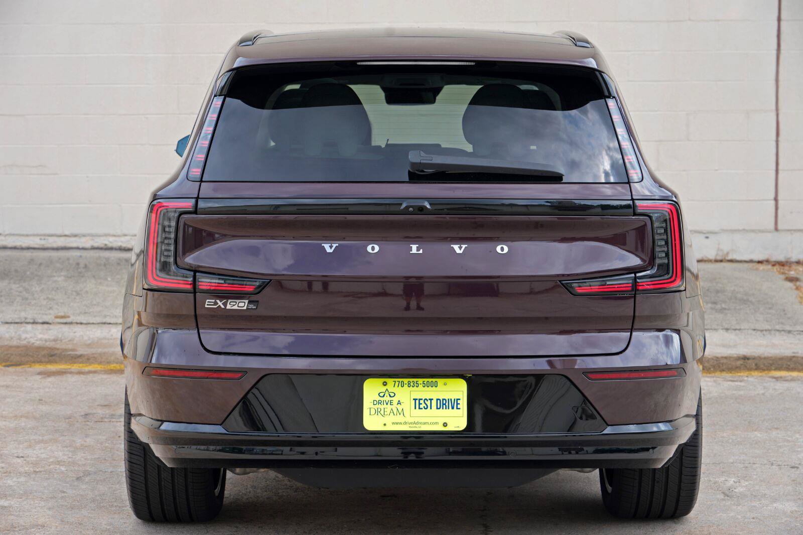 Used 2025 Volvo EX90 Ultra AWD/4WD image 48