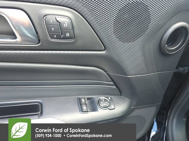 Used 2025 Ford Mustang GT Premium RWD image 14