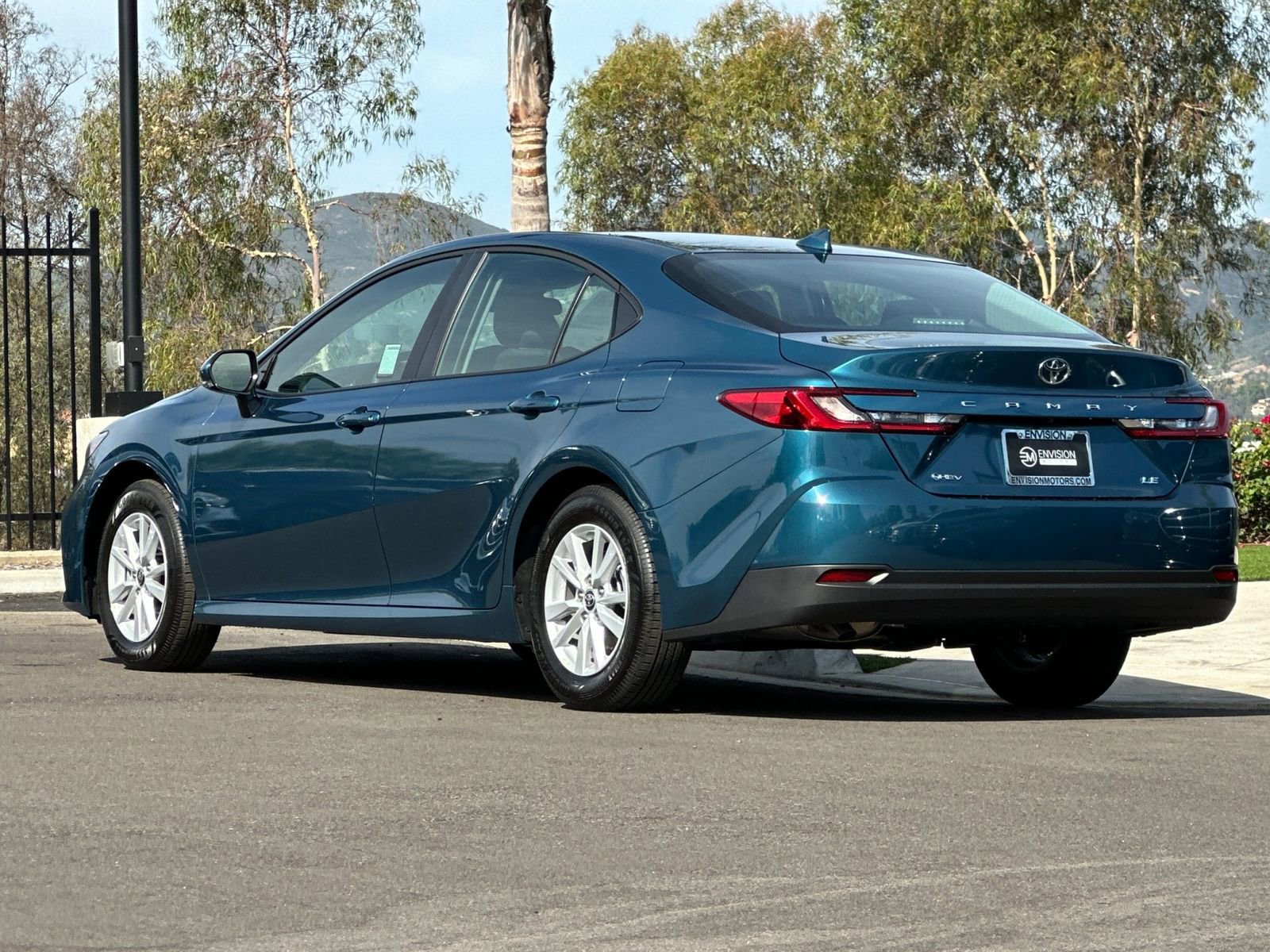 Used 2026 Toyota Camry LE image 5