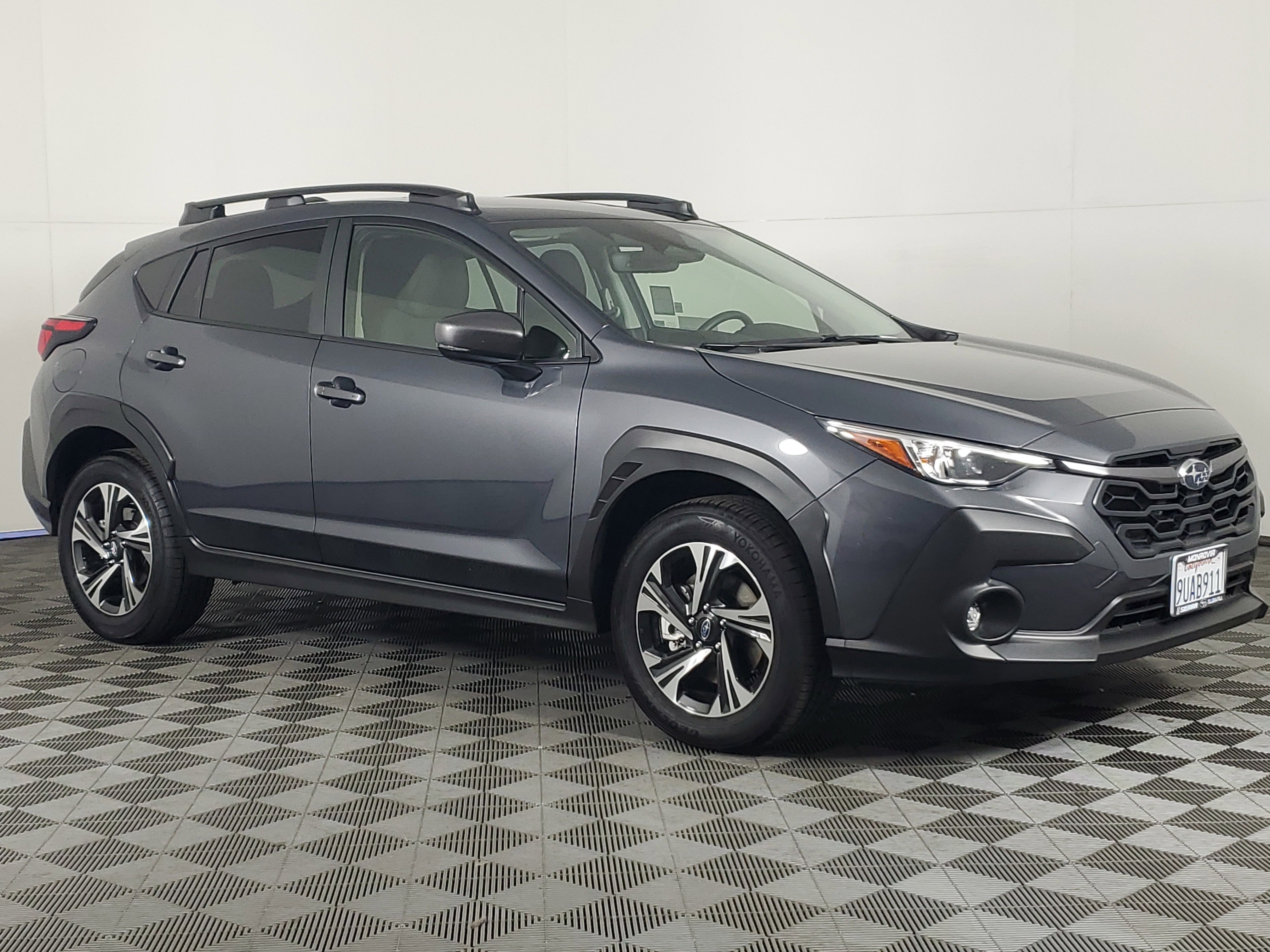 Used 2025 Subaru Crosstrek 2.5i Premium image 2