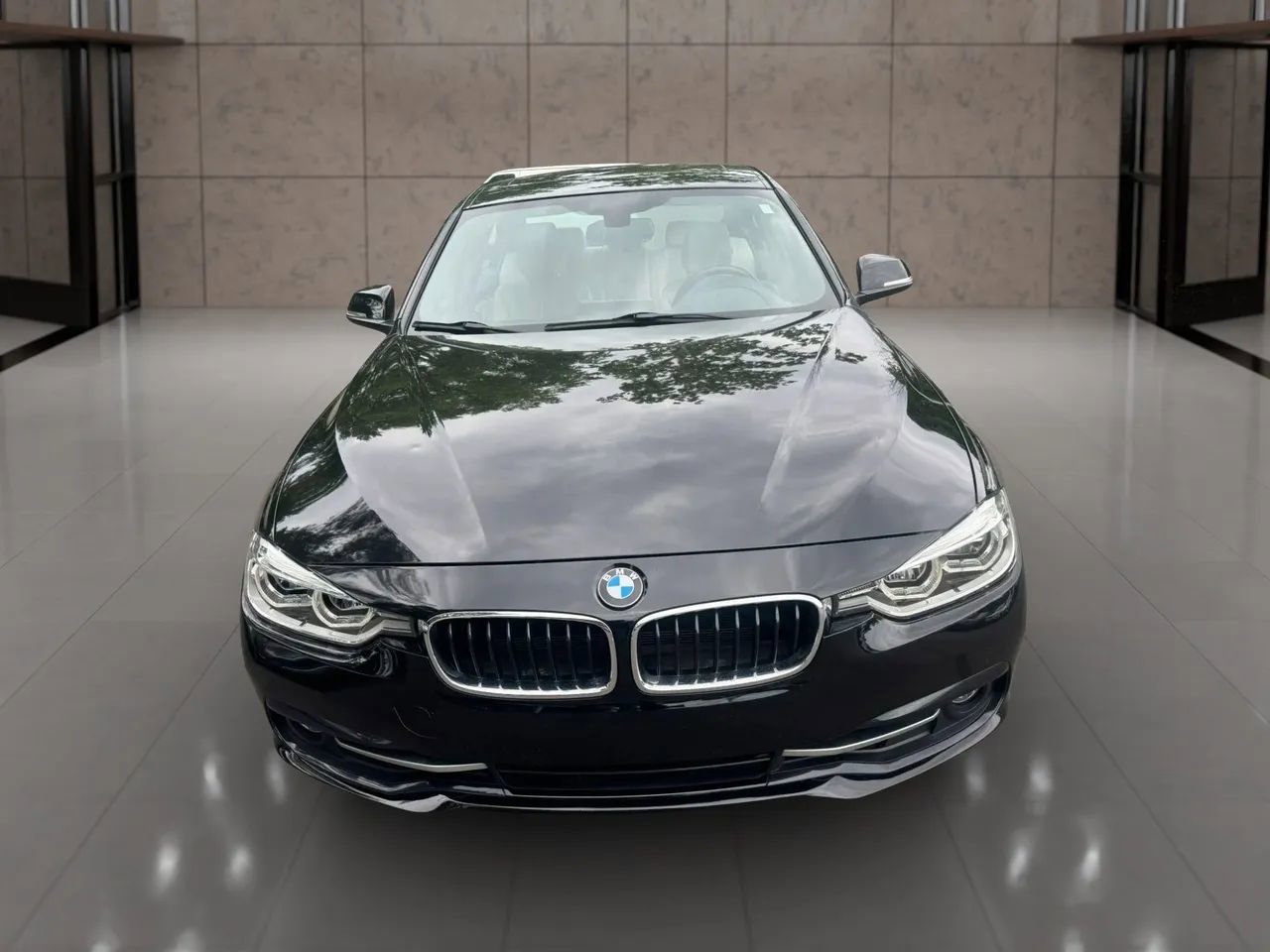Used 2018 BMW 330i Sedan w/ Convenience Package RWD image 9