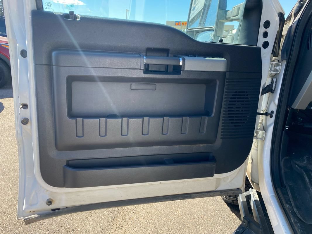 Used 2015 Ford F350 Lariat w/ Snow Plow Prep Package AWD/4WD image 9