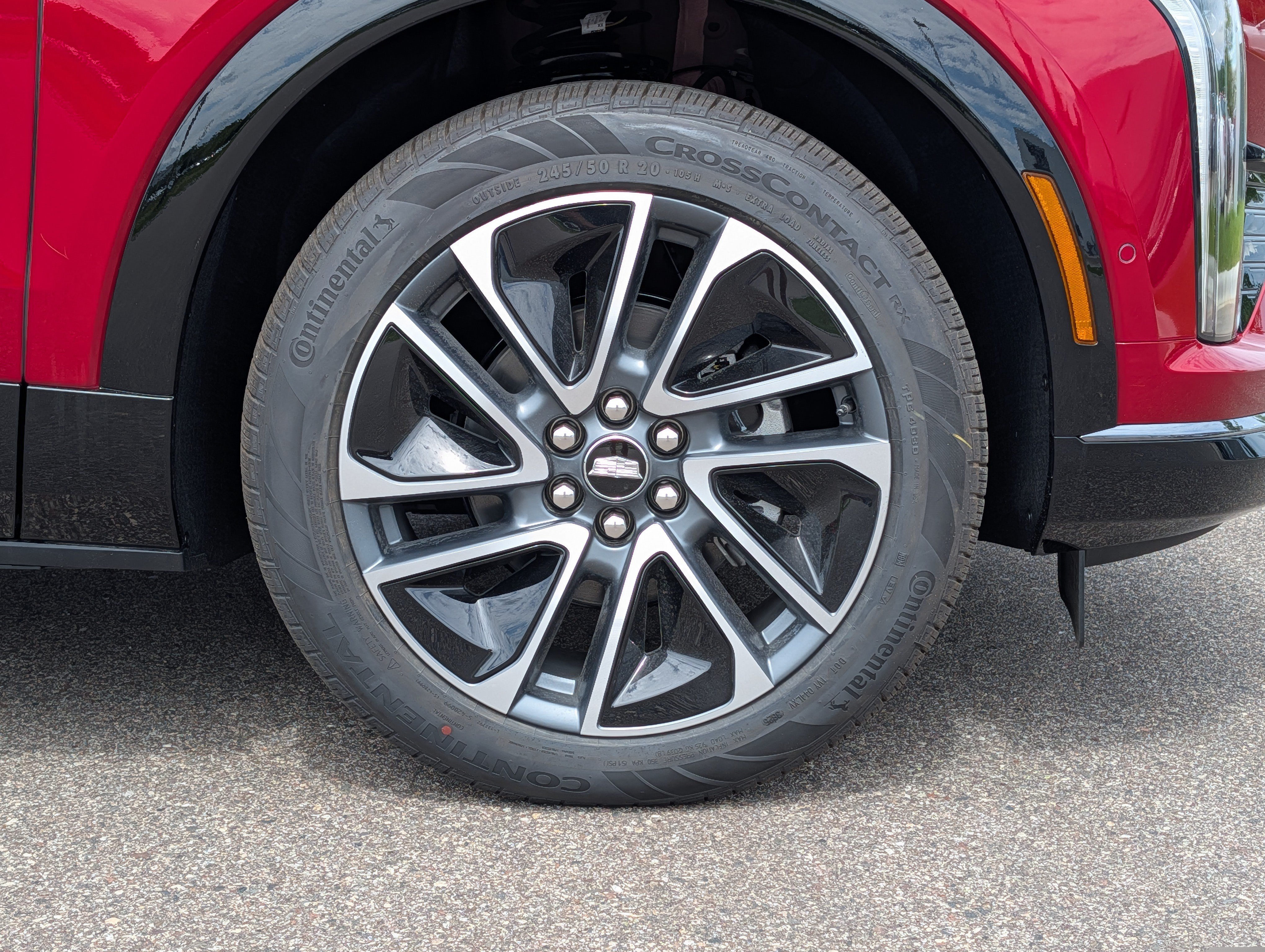 Used 2026 Cadillac Optiq Sport 1 w/ LPO, Floor Liner Package AWD/4WD image 7