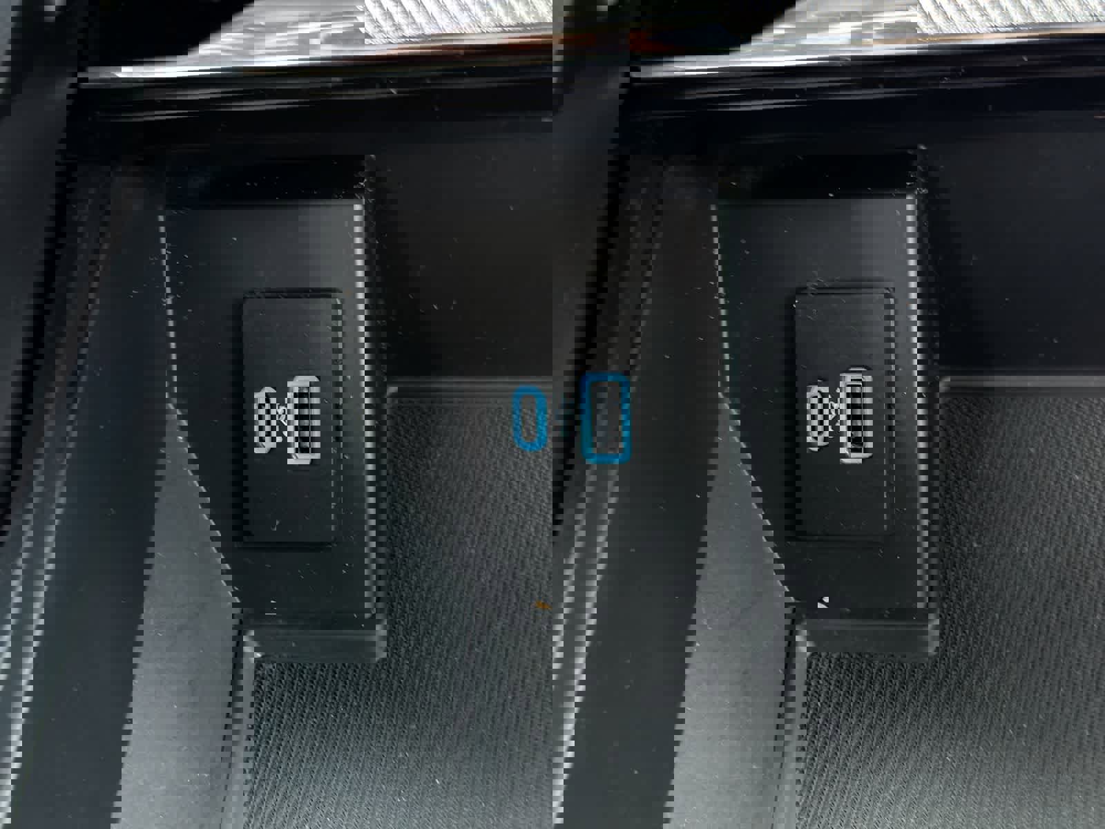 Used 2022 Ford F150 Lariat image 31