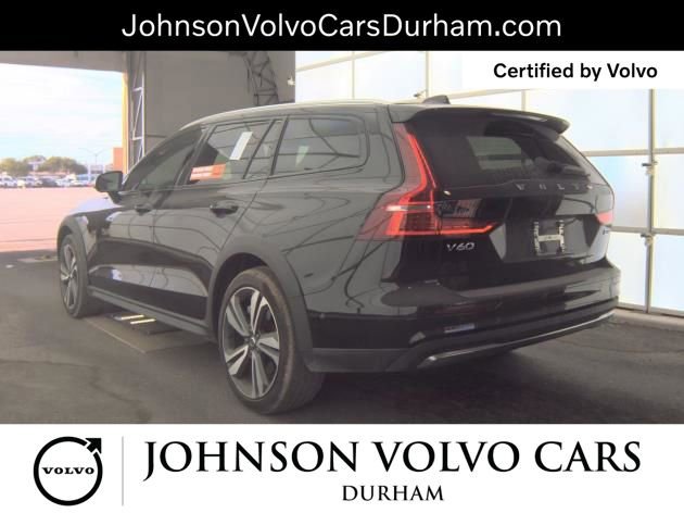Used 2025 Volvo V60 B5 Cross Country Plus AWD/4WD image 8
