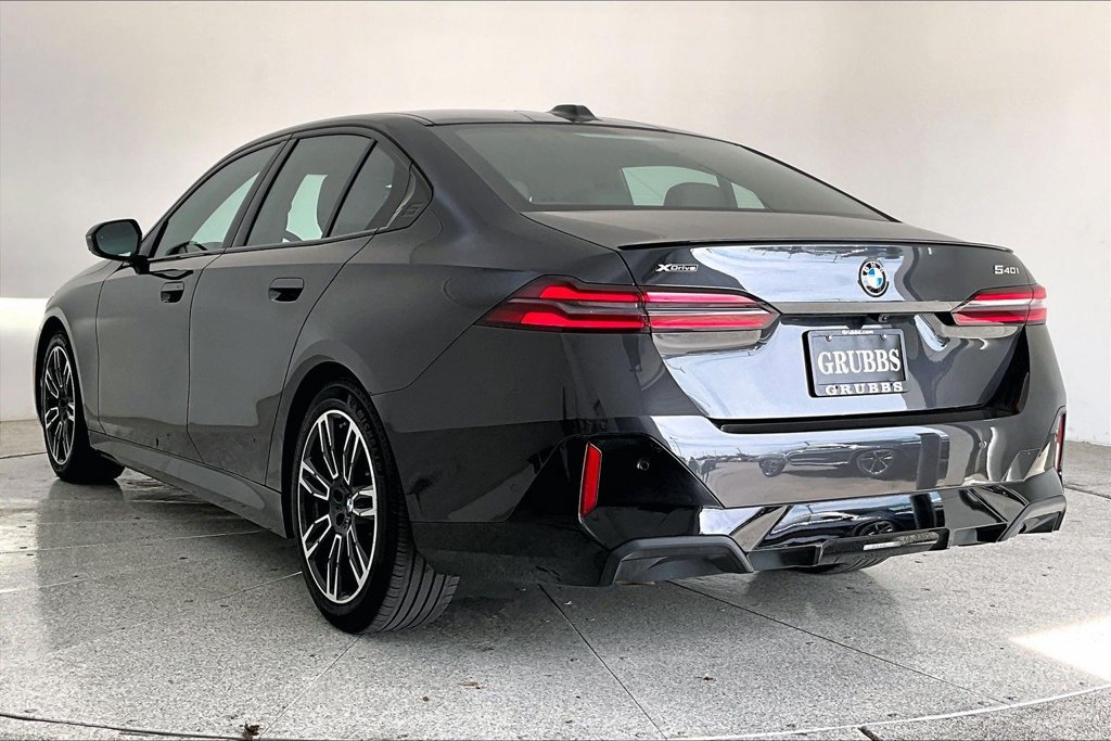 Used 2026 BMW 540i xDrive AWD/4WD image 15