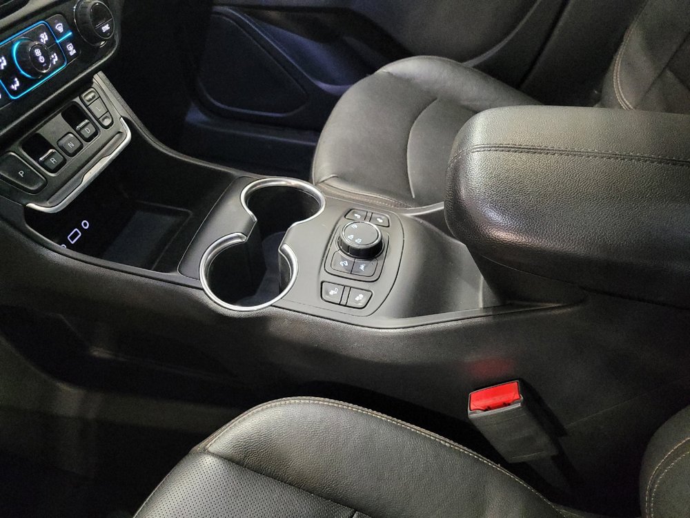 Used 2020 GMC Terrain SLT w/ LPO, Floor Liner Package image 26