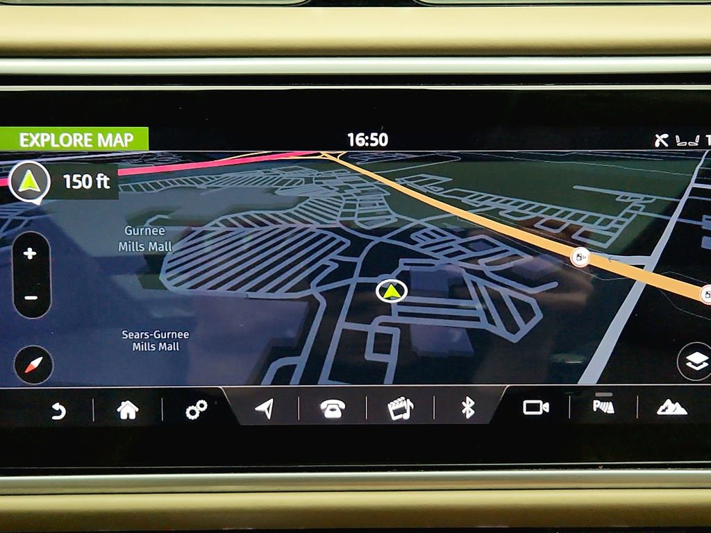 Used 2018 Land Rover Range Rover HSE image 17