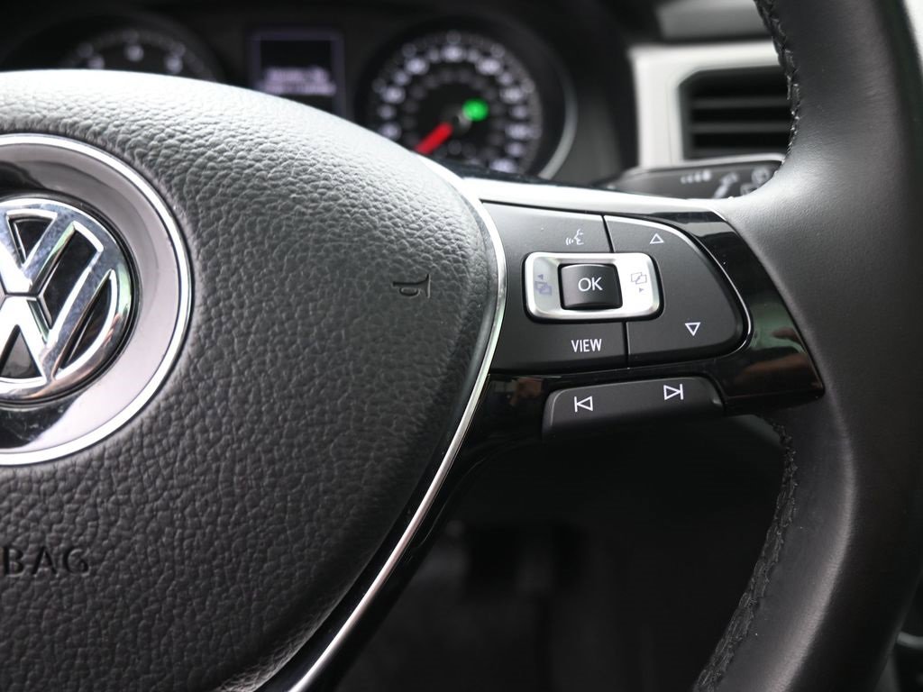 Used 2019 Volkswagen Atlas SE w/ Panoramic Sunroof Package image 28