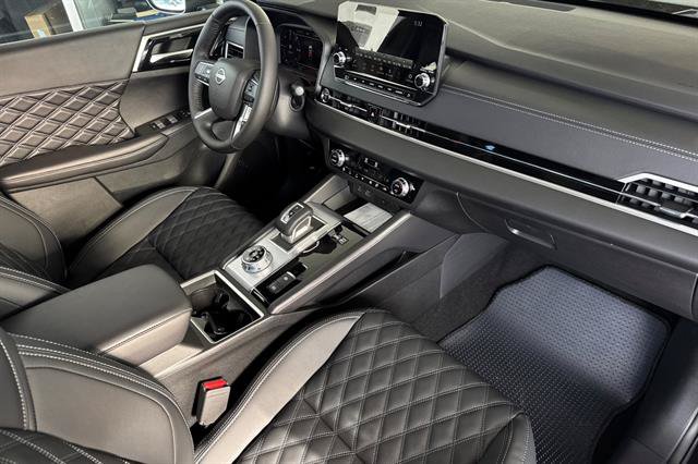 New 2026 Nissan Rogue Platinum AWD/4WD image 19