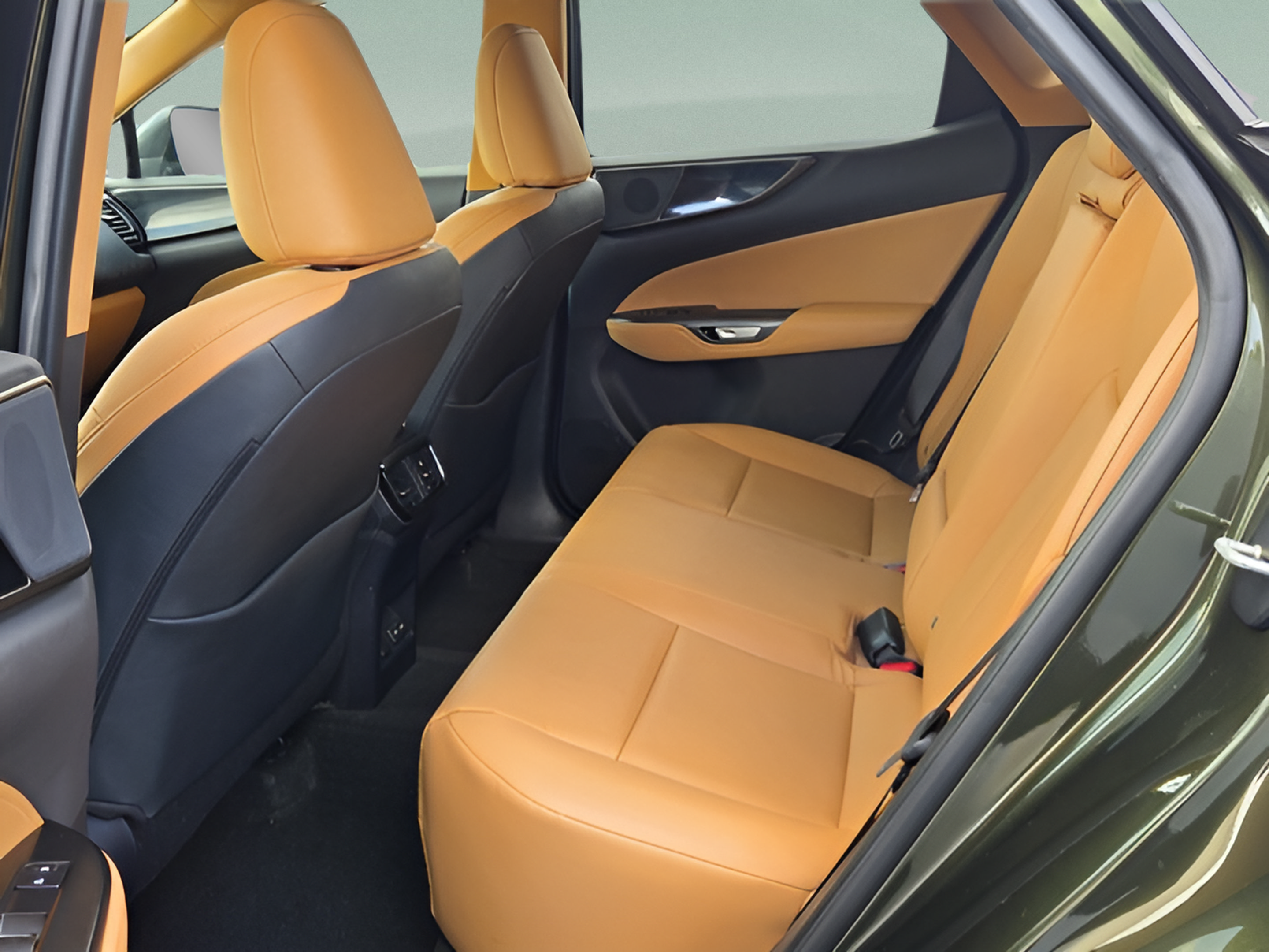 Certified 2025 Lexus NX 250 FWD w/ Accessory Package (K3) image 11