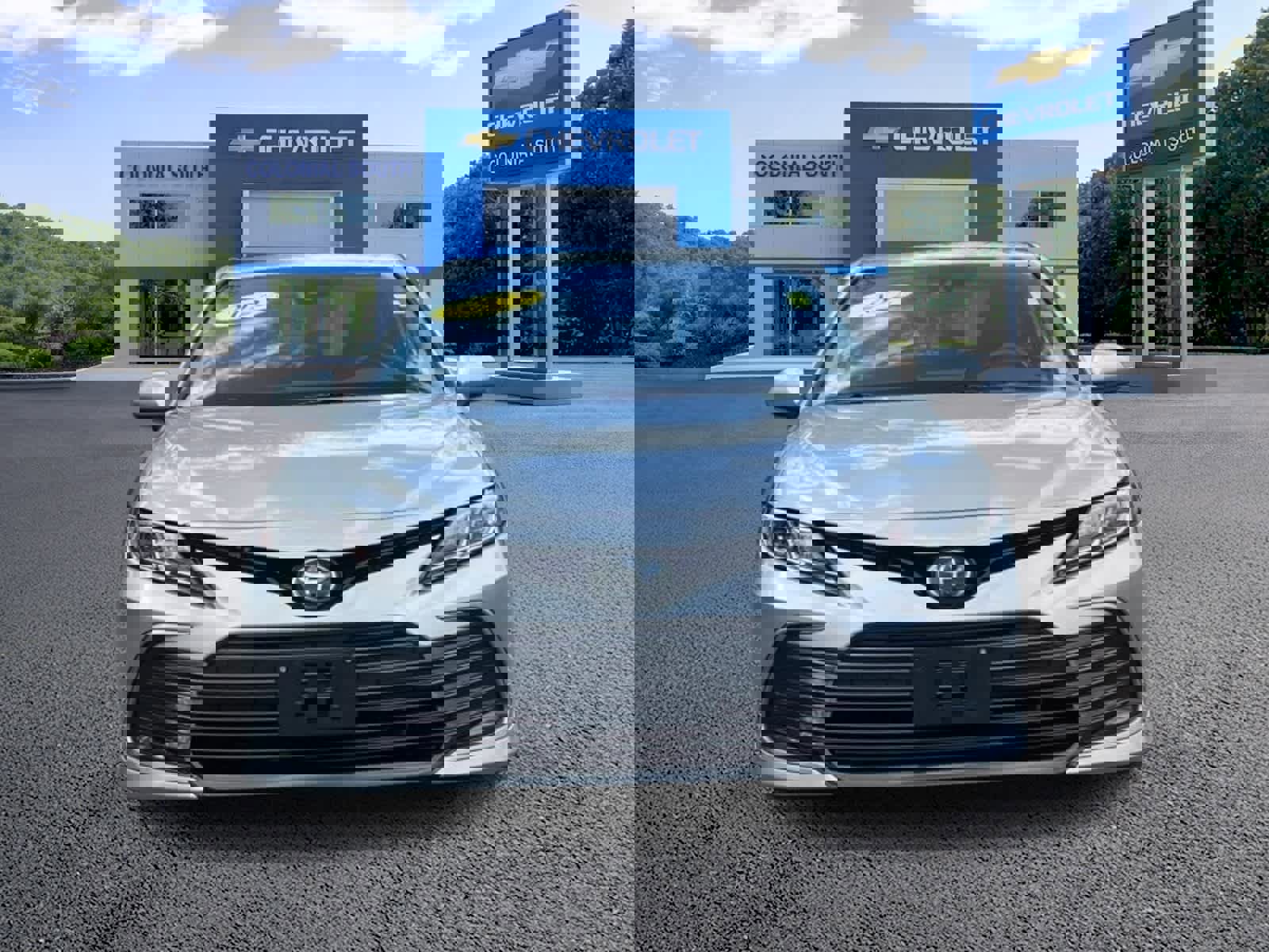 Used 2022 Toyota Camry LE image 9