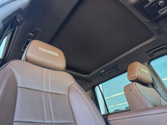 Certified 2025 Chevrolet Suburban High Country image 22