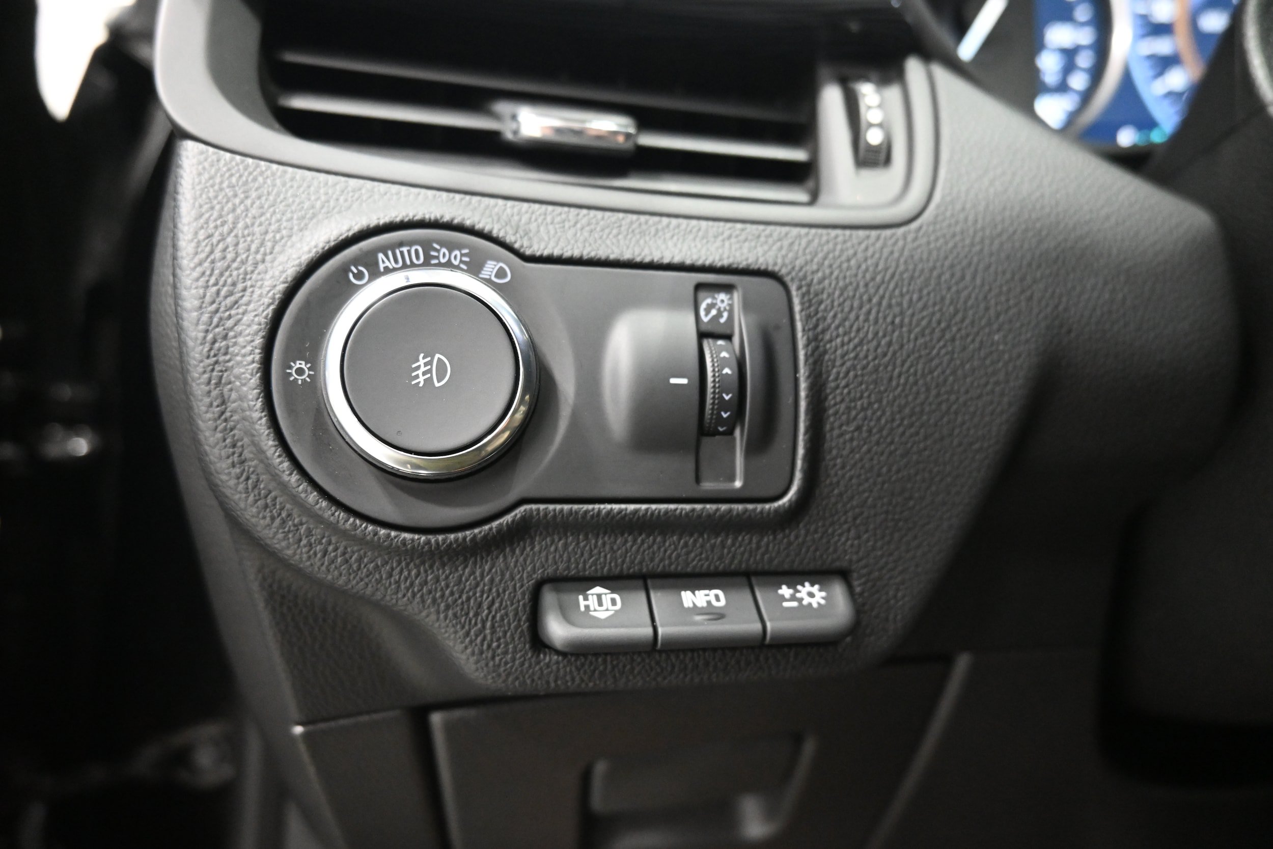 Used 2017 Buick Envision Premium AWD/4WD image 8