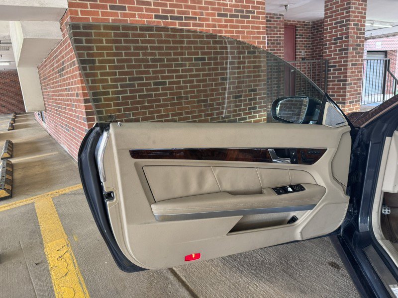 Used 2010 Mercedes-Benz E 550 Coupe image 11