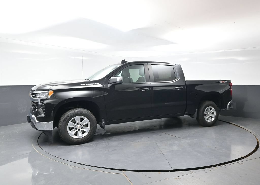 Used 2025 Chevrolet Silverado 1500 LT AWD/4WD image 9
