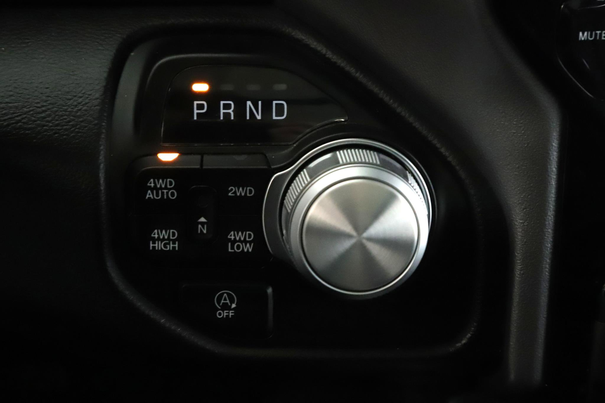 Used 2024 RAM 1500 Laramie AWD/4WD image 16