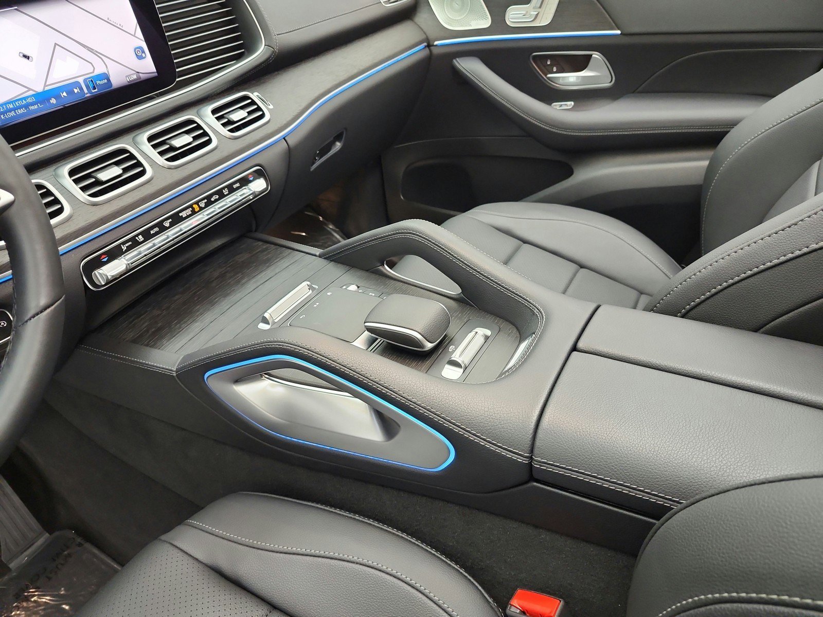 Certified 2026 Mercedes-Benz GLS 450 4MATIC image 11
