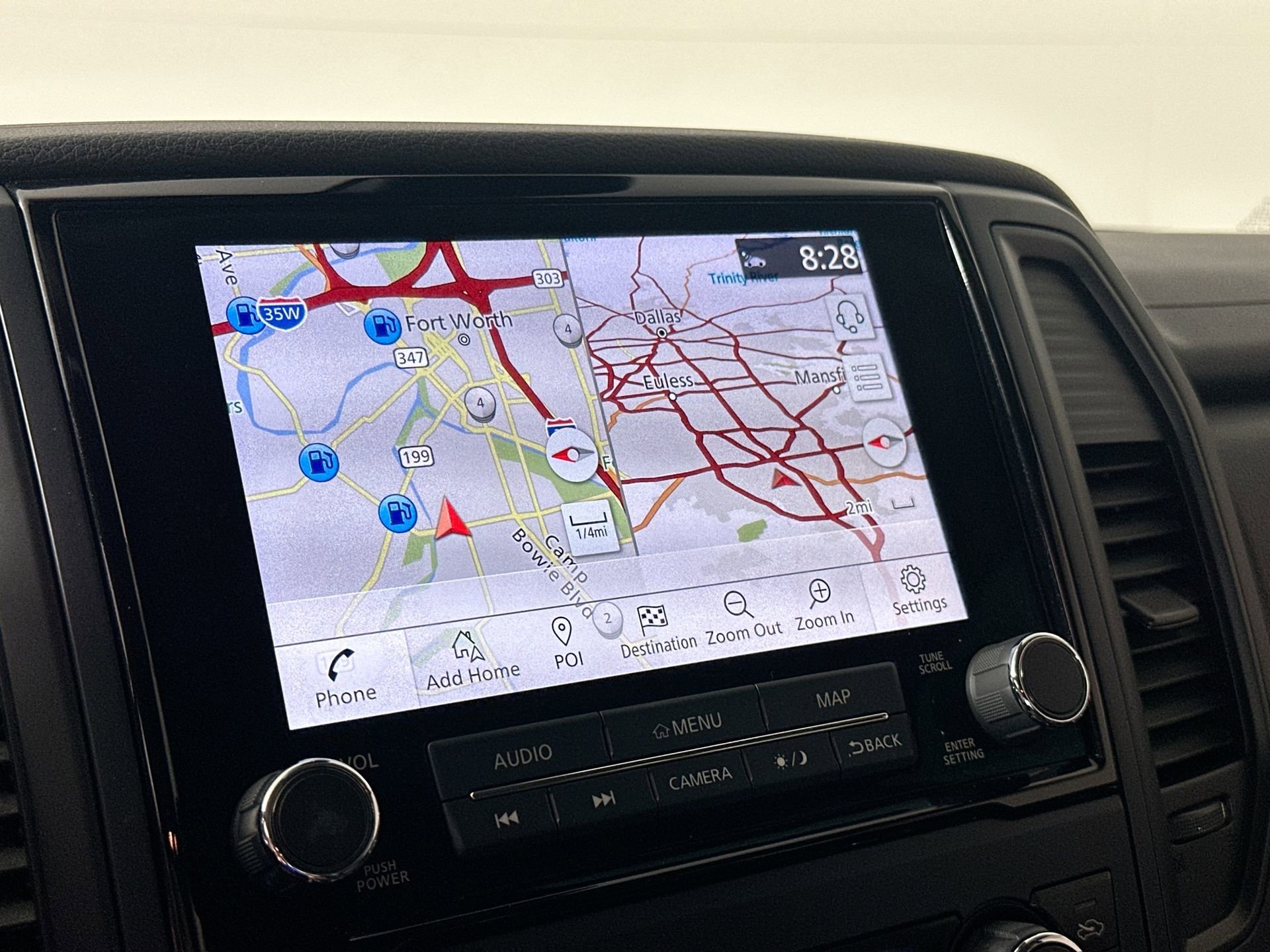 Used 2022 Nissan Titan SV w/ SV Convenience Package image 17