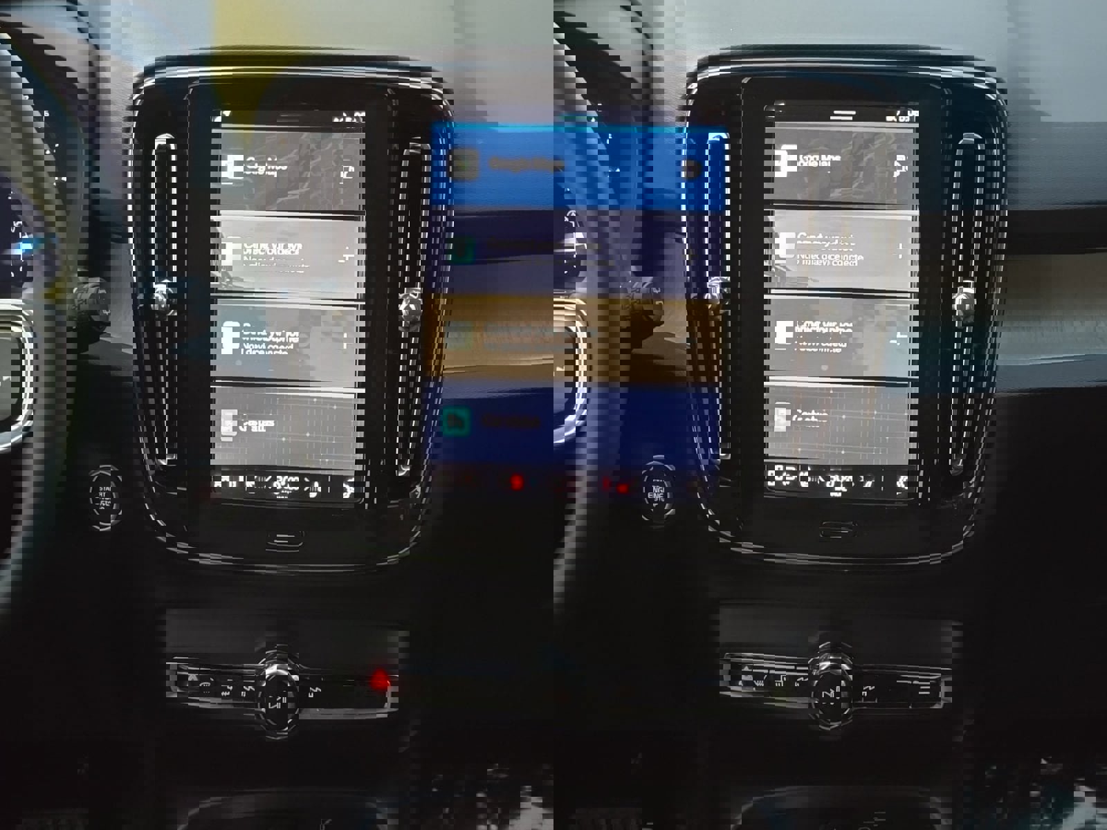 Certified 2025 Volvo XC40 B5 Plus image 14