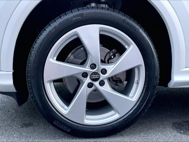 Used 2025 Audi Q5 Premium Plus w/ Premium Plus AWD/4WD image 9
