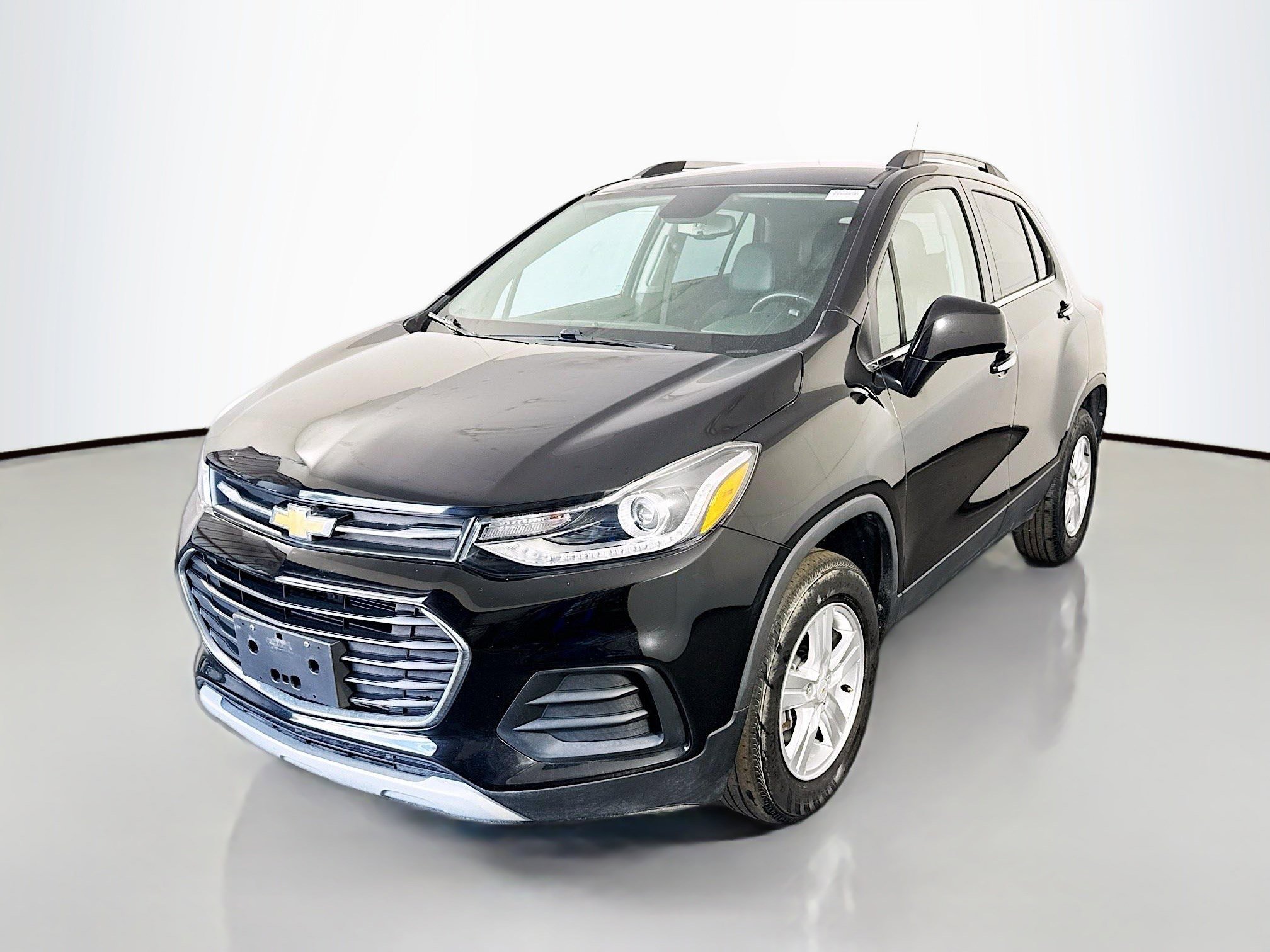 Used 2019 Chevrolet Trax LT w/ LT Convenience Package AWD/4WD image 4